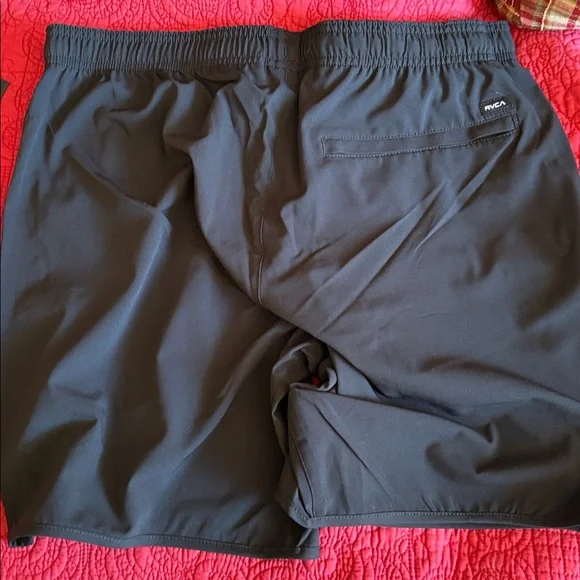 Men’s RVCA Black Performance Shorts NWT - Picture 4 of 4